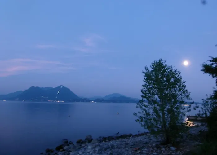 La Ca' Vegia Feriehus Stresa